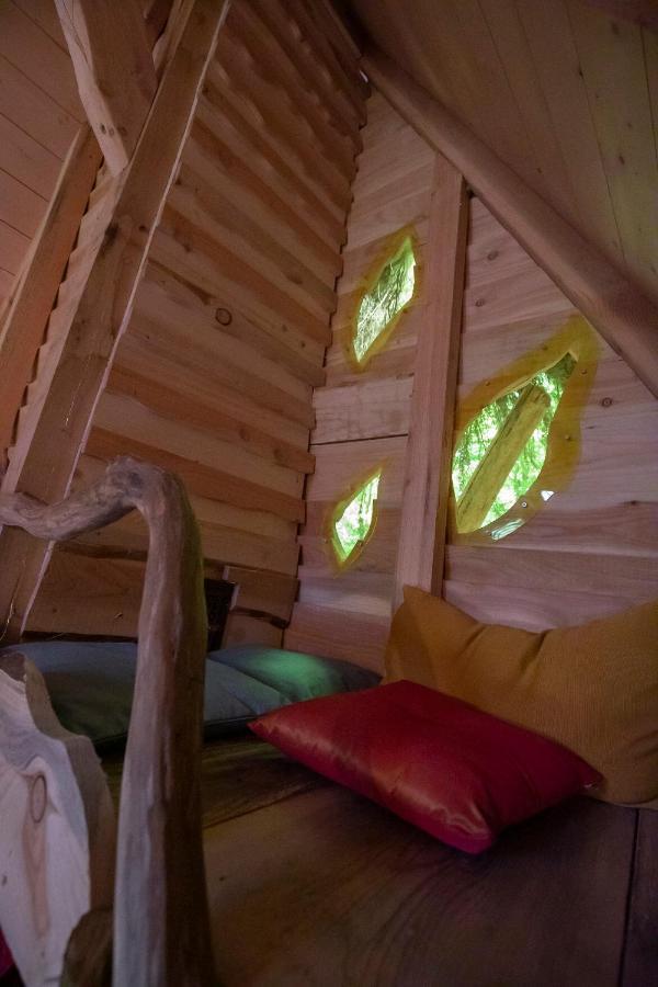 L'Arbre A Cabane Guyonvelle Bagian luar foto