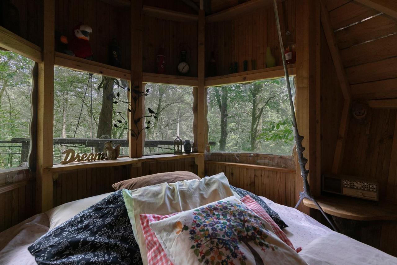 L'Arbre A Cabane Guyonvelle Bagian luar foto