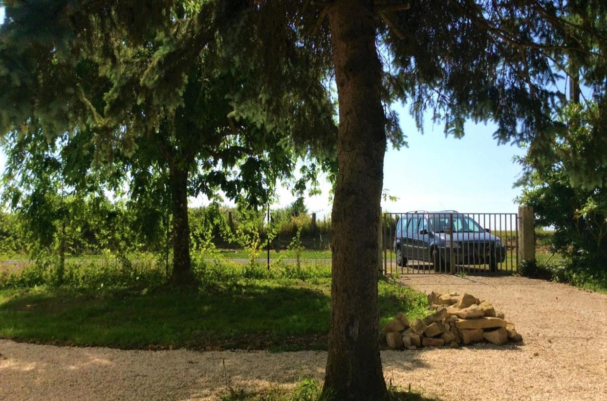 L'Arbre A Cabane Guyonvelle Bagian luar foto
